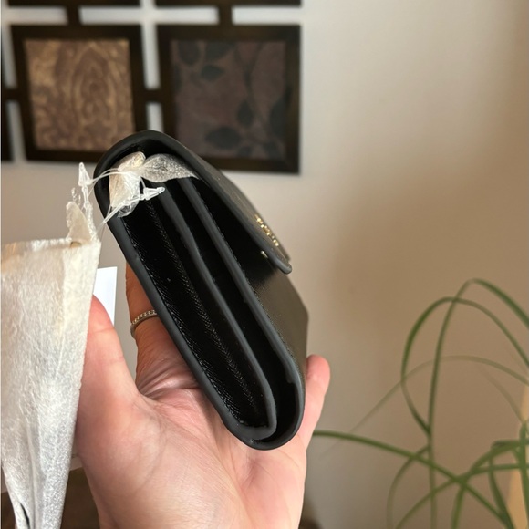 Authentic KATE SPADE Saffiano leather trifold travel large snap wallet - Picture 10 of 11